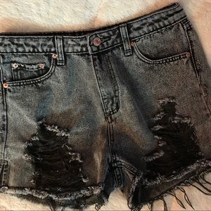 Black Denim Shorts ⭐️